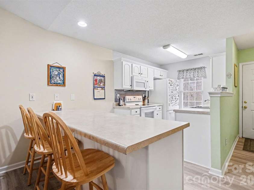 2073 Pin Oak Place, Cramerton, NC 28032.  MLS# CAR4336904, YatesRealty ID 4793. 