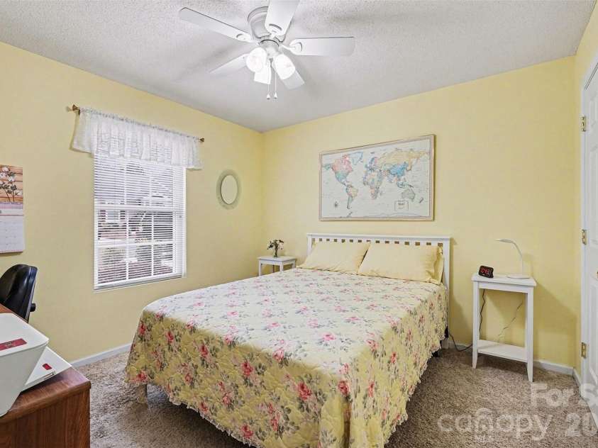 2073 Pin Oak Place, Cramerton, NC 28032.  MLS# CAR4336904, YatesRealty ID 4793. 