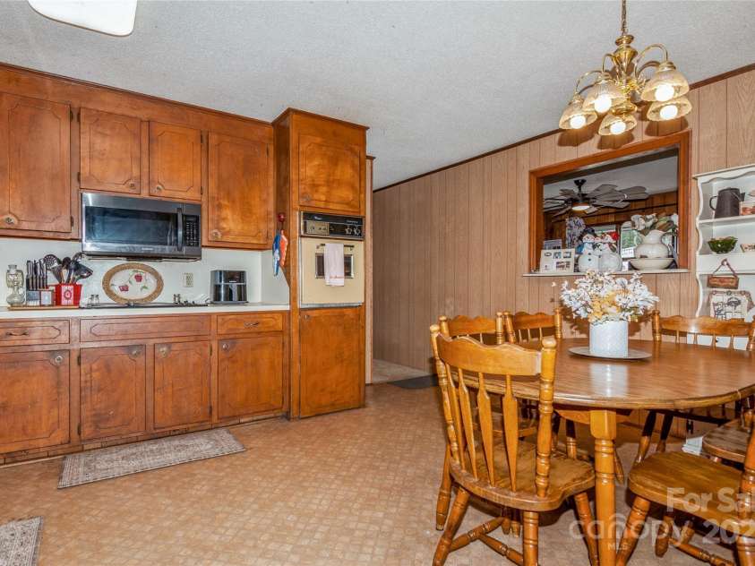 511 Church Street, Kershaw, SC 29067.  MLS# CAR4279786, YatesRealty ID 4793. 