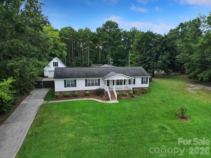 1421 Suttle Road, Lancaster, SC 29720.  MLS# CAR4419575, YatesRealty ID 47931. 