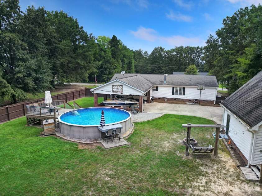 1421 Suttle Road, Lancaster, SC 29720.  MLS# CAR4419575, YatesRealty ID 47931. 