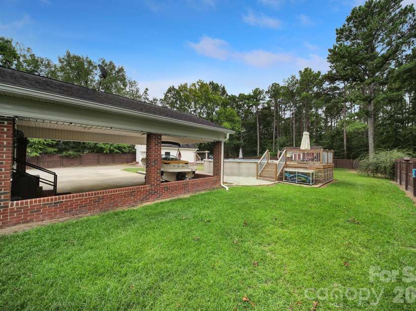 1421 Suttle Road, Lancaster, SC 29720.  MLS# CAR4419575, YatesRealty ID 47931. 