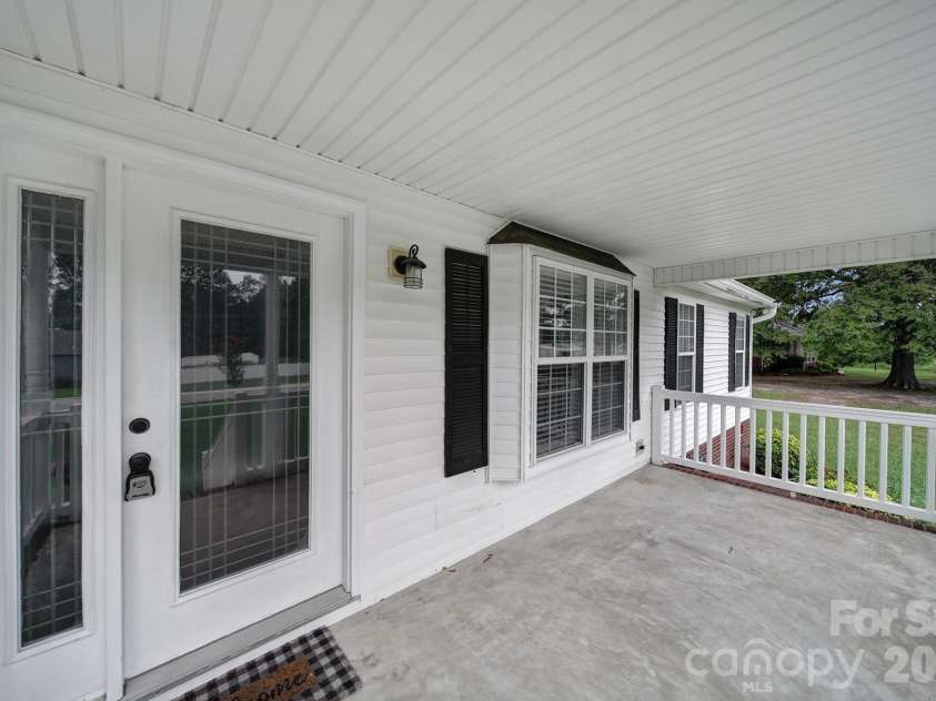 1421 Suttle Road, Lancaster, SC 29720.  MLS# CAR4419575, YatesRealty ID 47931. 