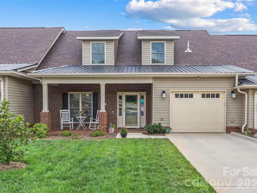 962 Trial Place, Newton, NC 28658.  MLS# CAR4418018, YatesRealty ID 47935. 