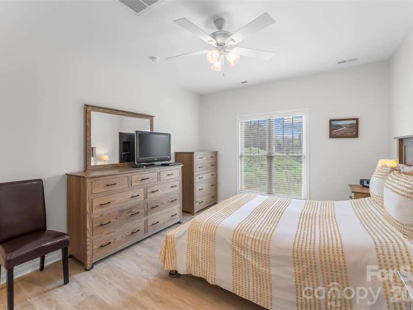 962 Trial Place, Newton, NC 28658.  MLS# CAR4418018, YatesRealty ID 47935. 