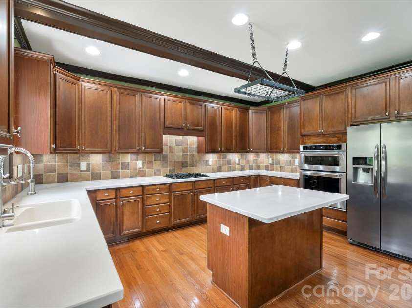 5040 Groves Edge Lane, Waxhaw, NC 28173.  MLS# CAR4416184, YatesRealty ID 47937. 