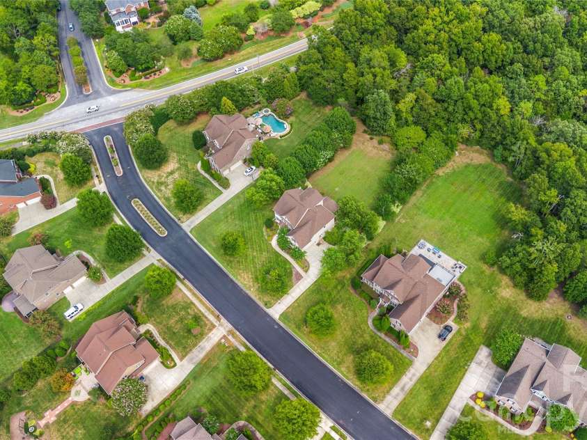 5040 Groves Edge Lane, Waxhaw, NC 28173.  MLS# CAR4416184, YatesRealty ID 47937. 