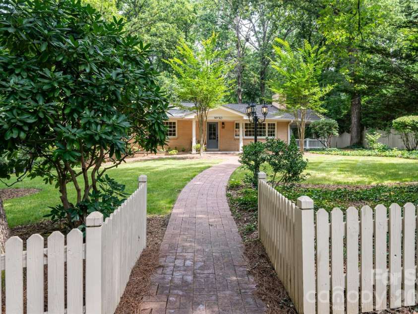 30 Stockwood Road, Asheville, NC 28803.  MLS# CAR4416997, YatesRealty ID 47939. 