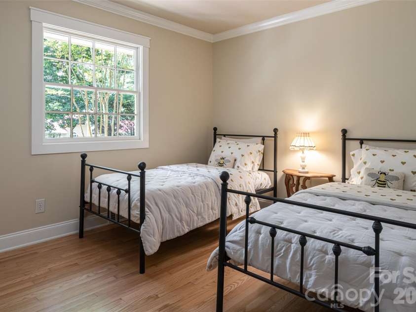 30 Stockwood Road, Asheville, NC 28803.  MLS# CAR4416997, YatesRealty ID 47939. 