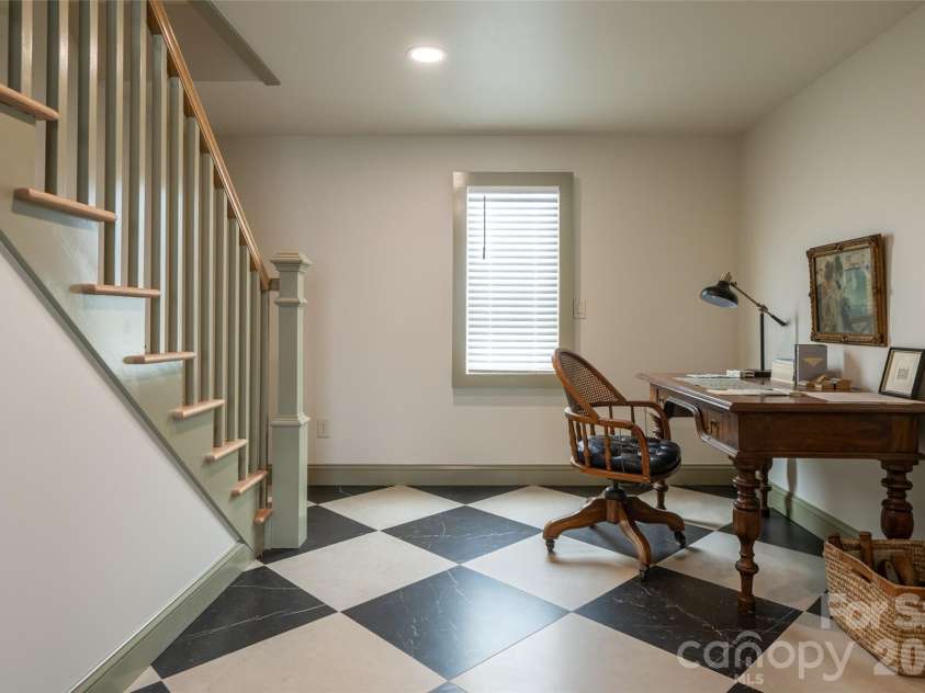 30 Stockwood Road, Asheville, NC 28803.  MLS# CAR4416997, YatesRealty ID 47939. 
