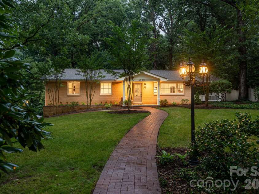 30 Stockwood Road, Asheville, NC 28803.  MLS# CAR4416997, YatesRealty ID 47939. 