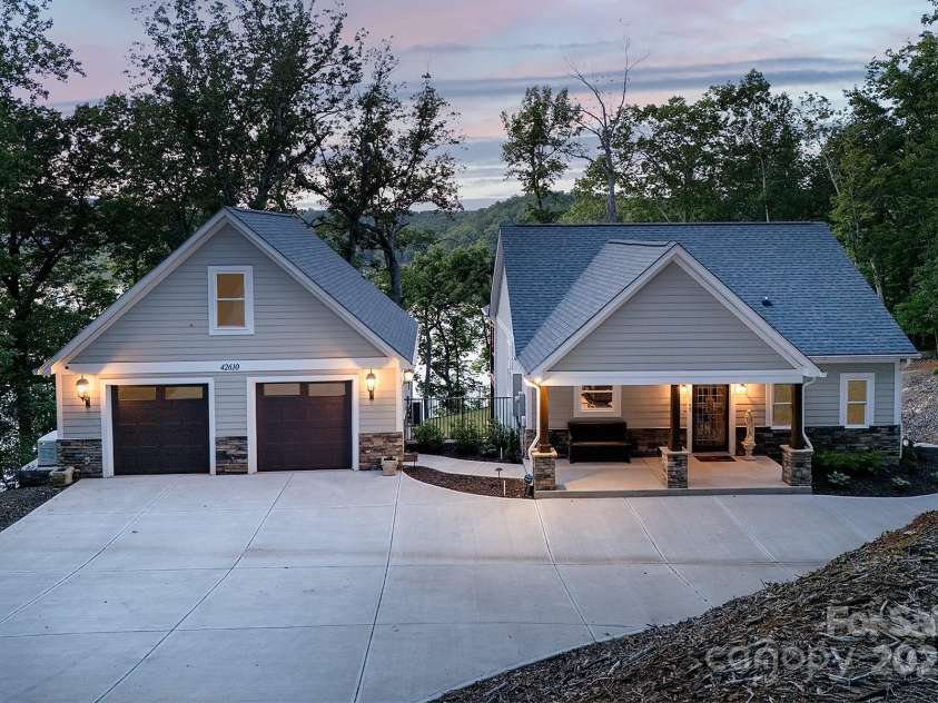 42610 Moonshine Drive, New London, NC 28127.  MLS# CAR4214062, YatesRealty ID 4794. 