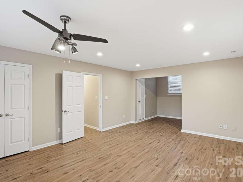 8921 Newgard Court, Charlotte, NC 28269.  MLS# CAR4333615, YatesRealty ID 4794. 