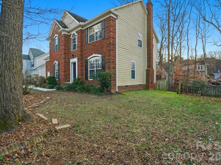 8921 Newgard Court, Charlotte, NC 28269.  MLS# CAR4333615, YatesRealty ID 4794. 