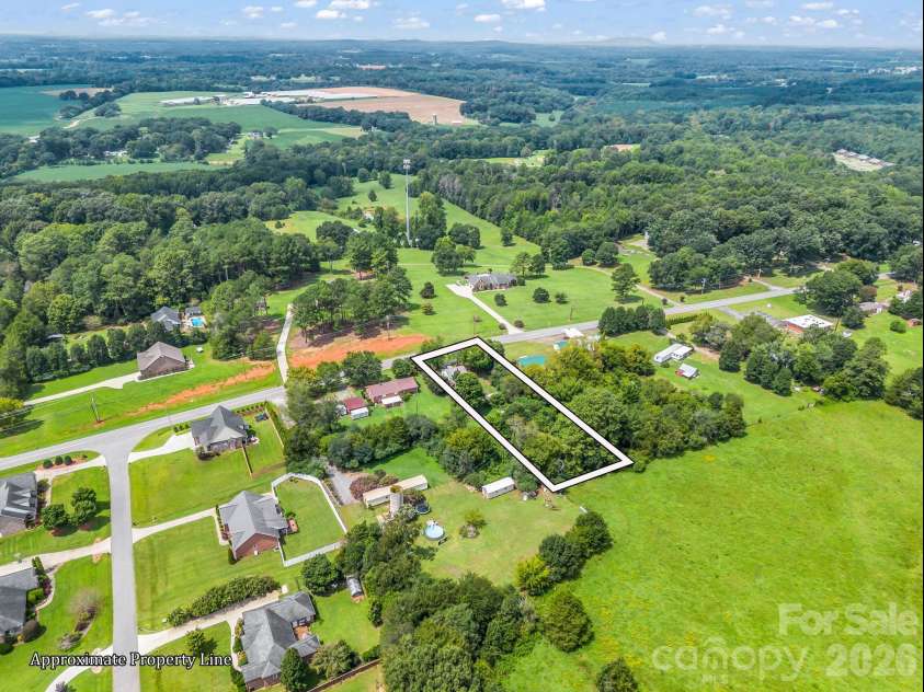 1302 Startown Road, Lincolnton, NC 28092.  MLS# CAR4417034, YatesRealty ID 47941. 