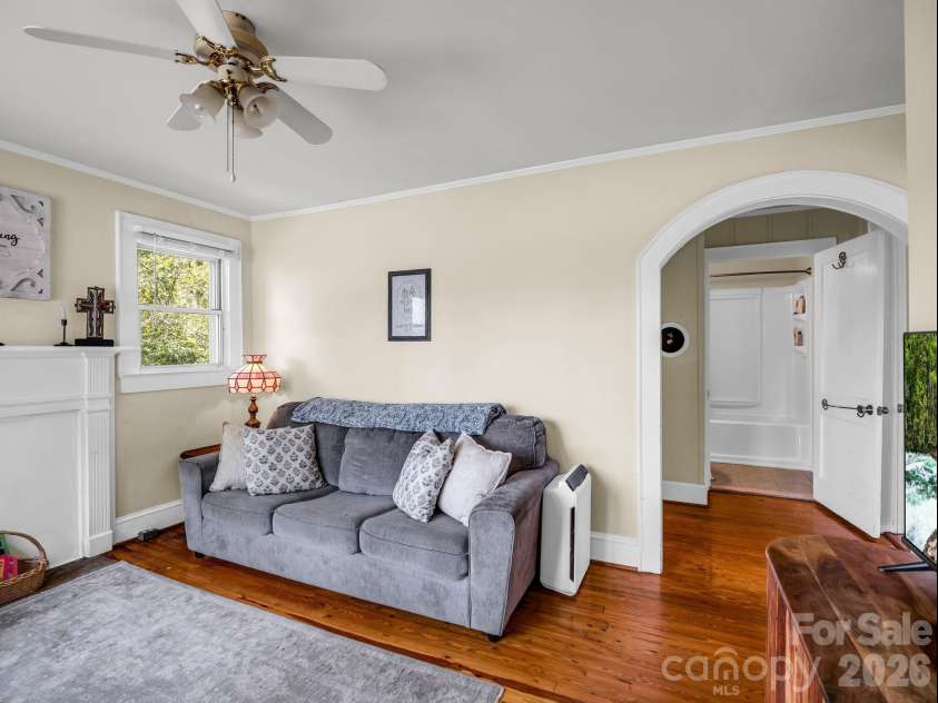 1302 Startown Road, Lincolnton, NC 28092.  MLS# CAR4417034, YatesRealty ID 47941. LR