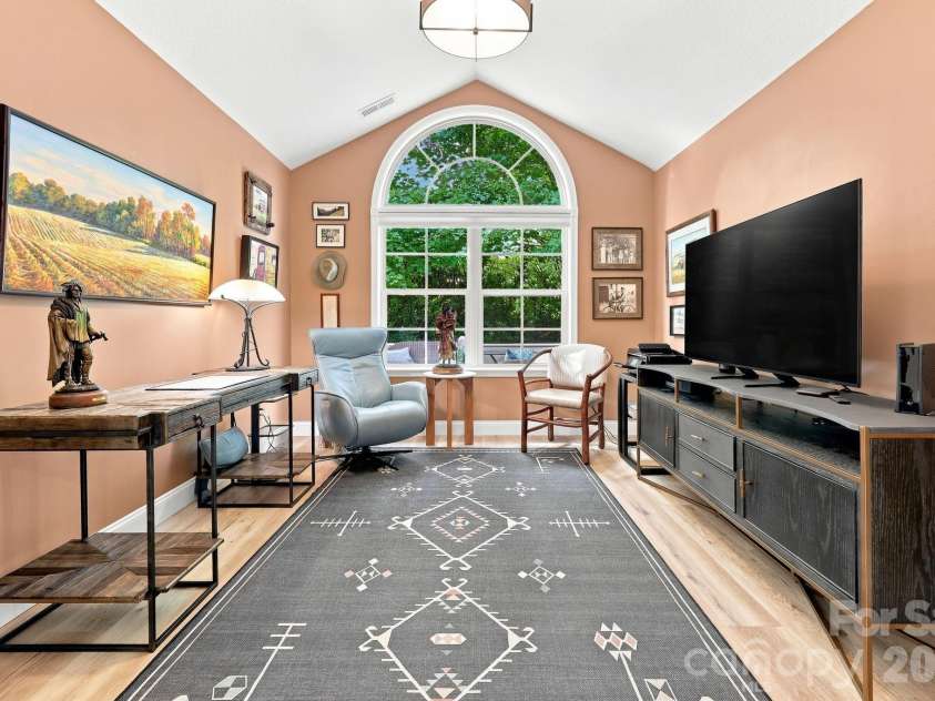 100 Mountain Meadow Circle, Weaverville, NC 28787.  MLS# CAR4413664, YatesRealty ID 47942. 