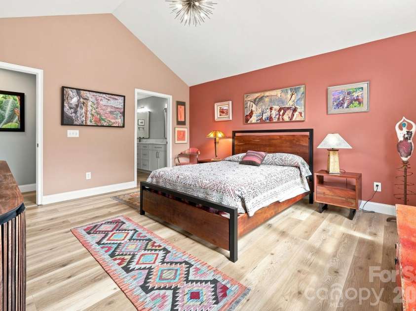 100 Mountain Meadow Circle, Weaverville, NC 28787.  MLS# CAR4413664, YatesRealty ID 47942. 
