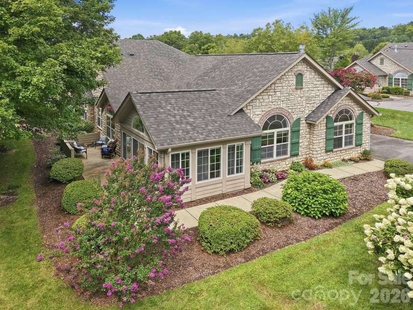 100 Mountain Meadow Circle, Weaverville, NC 28787.  MLS# CAR4413664, YatesRealty ID 47942. 