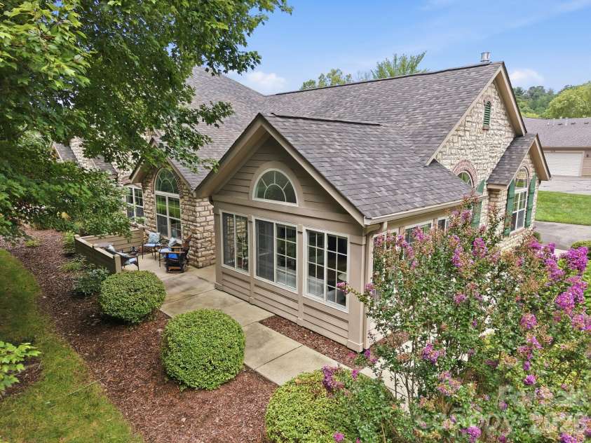 100 Mountain Meadow Circle, Weaverville, NC 28787.  MLS# CAR4413664, YatesRealty ID 47942. 