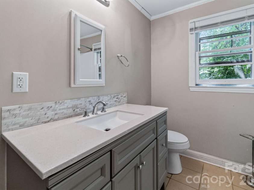 7257 Sherrills Ford Road, Sherrills Ford, NC 28673.  MLS# CAR4415812, YatesRealty ID 47943. Bathroom