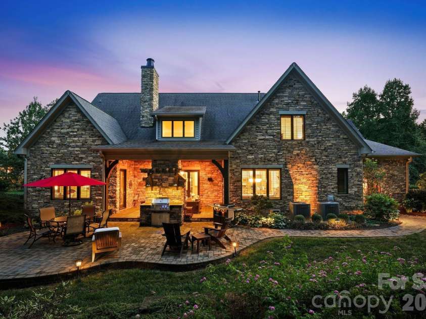 21314 Olde Quarry Lane, Cornelius, NC 28031.  MLS# CAR4415914, YatesRealty ID 47944. 