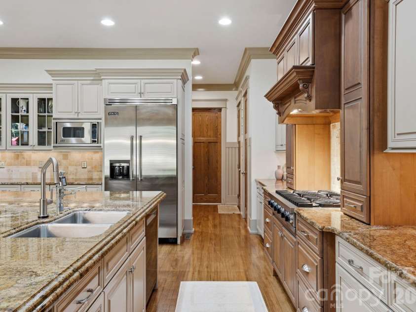 21314 Olde Quarry Lane, Cornelius, NC 28031.  MLS# CAR4415914, YatesRealty ID 47944. 
