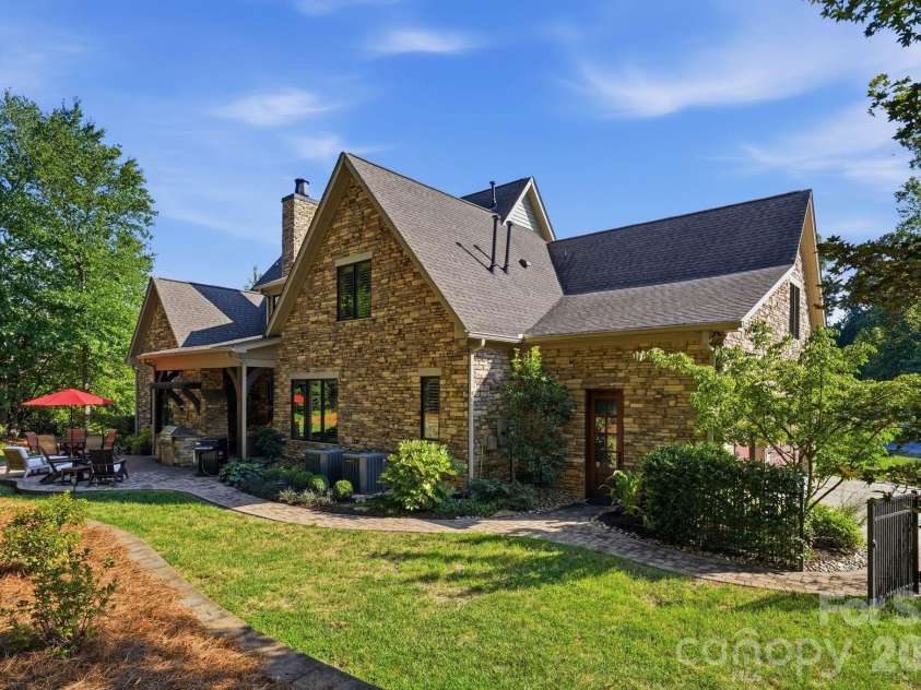 21314 Olde Quarry Lane, Cornelius, NC 28031.  MLS# CAR4415914, YatesRealty ID 47944. 