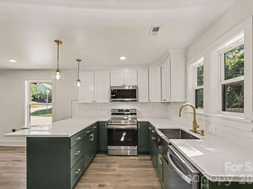 93 st mary Avenue, Concord, NC 28025.  MLS# CAR4413122, YatesRealty ID 47946. 