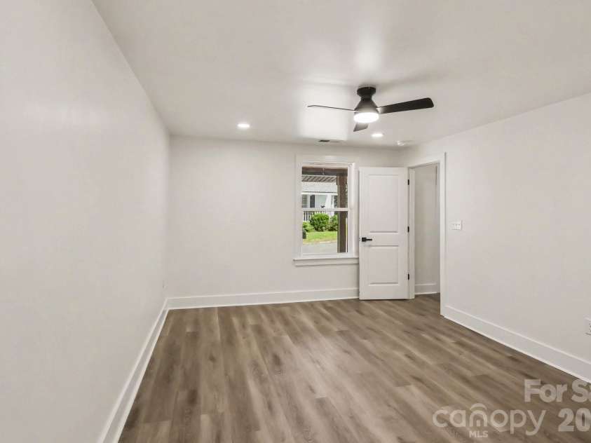 93 st mary Avenue, Concord, NC 28025.  MLS# CAR4413122, YatesRealty ID 47946. 