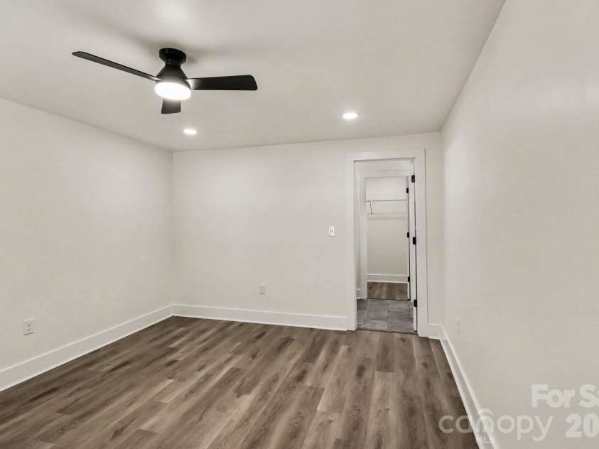 93 st mary Avenue, Concord, NC 28025.  MLS# CAR4413122, YatesRealty ID 47946. 