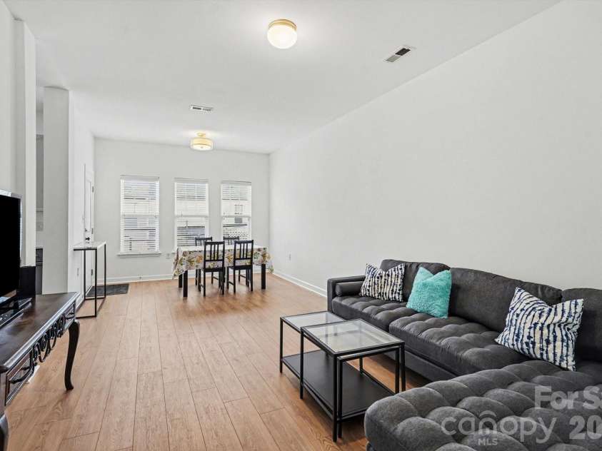 5518 Santeelah Court, Charlotte, NC 28217.  MLS# CAR4354218, YatesRealty ID 4795. 
