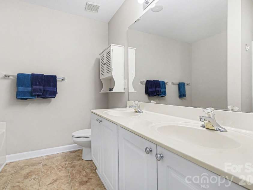 5518 Santeelah Court, Charlotte, NC 28217.  MLS# CAR4354218, YatesRealty ID 4795. 