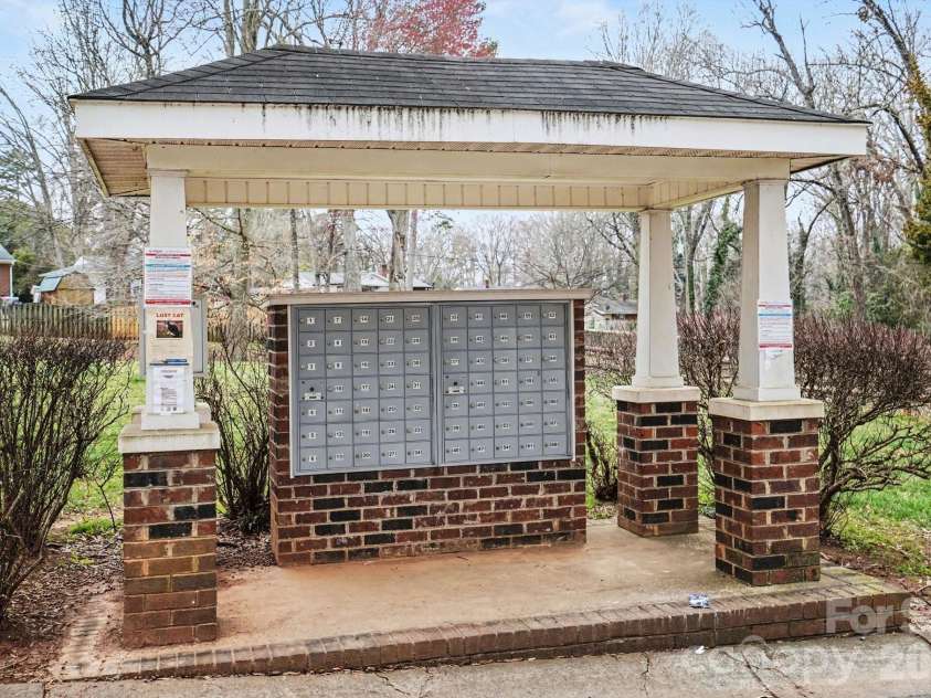 5518 Santeelah Court, Charlotte, NC 28217.  MLS# CAR4354218, YatesRealty ID 4795. 