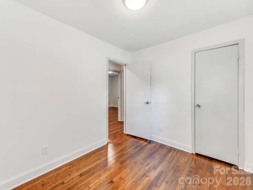 3032 Edsel Place, Charlotte, NC 28205.  MLS# CAR4413489, YatesRealty ID 47950. 