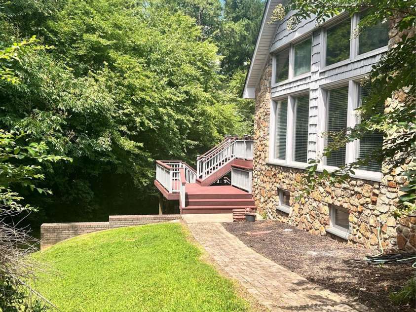 101 Forest Cliff Court, Concord, NC 28025.  MLS# CAR4411771, YatesRealty ID 47955. 