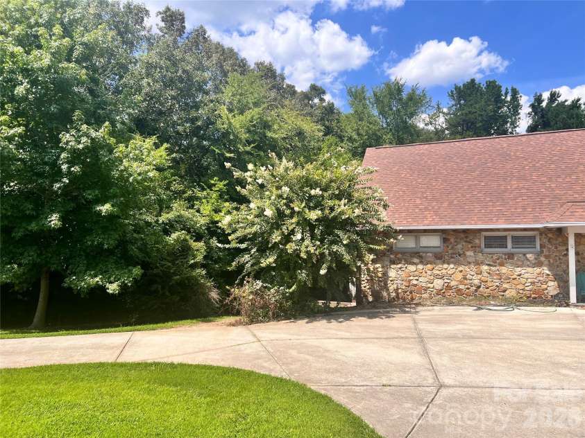 101 Forest Cliff Court, Concord, NC 28025.  MLS# CAR4411771, YatesRealty ID 47955. 