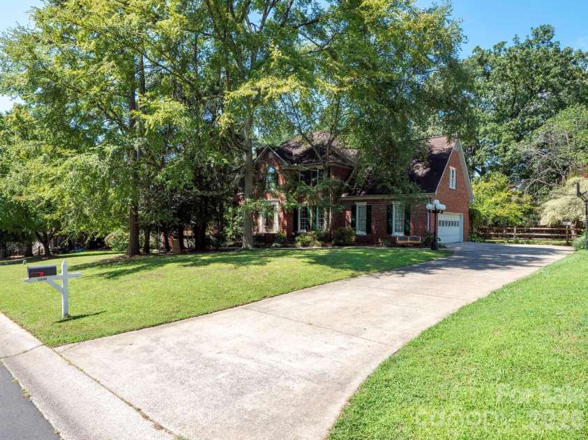12635 Headquarters Farm Road, Charlotte, NC 28262.  MLS# CAR4419128, YatesRealty ID 47958. 