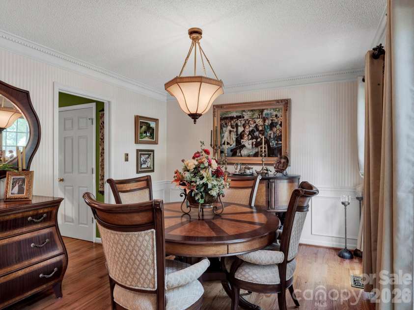 12635 Headquarters Farm Road, Charlotte, NC 28262.  MLS# CAR4419128, YatesRealty ID 47958. Dinning area