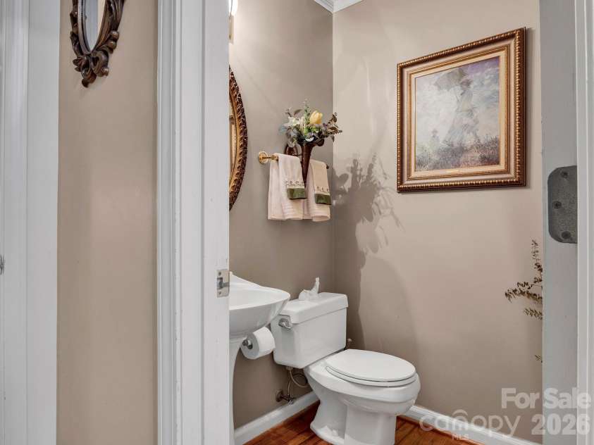 12635 Headquarters Farm Road, Charlotte, NC 28262.  MLS# CAR4419128, YatesRealty ID 47958. Half bath