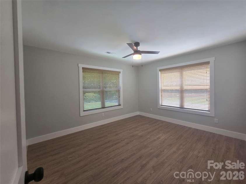 182 US 221 Business Extension, Marion, NC 28752.  MLS# CAR4419854, YatesRealty ID 47959. 