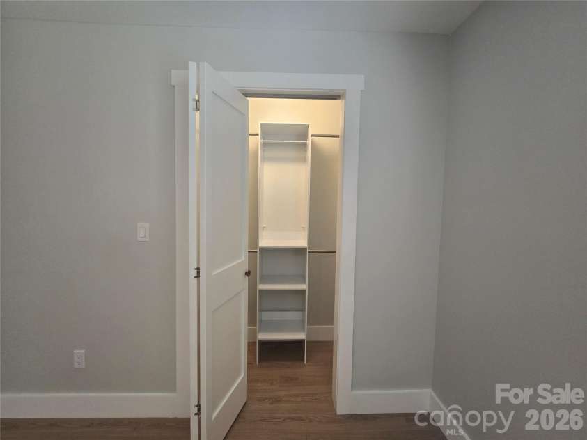 182 US 221 Business Extension, Marion, NC 28752.  MLS# CAR4419854, YatesRealty ID 47959. 
