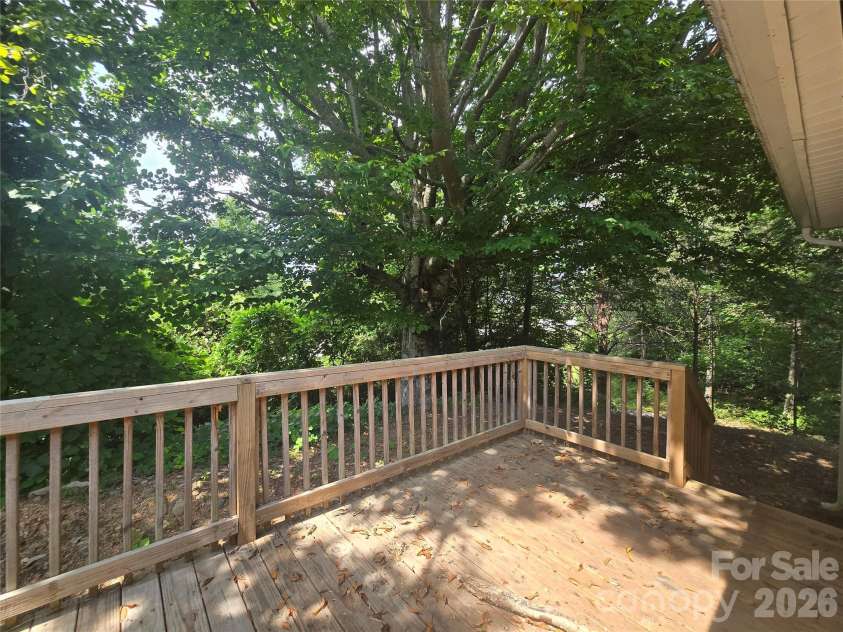 182 US 221 Business Extension, Marion, NC 28752.  MLS# CAR4419854, YatesRealty ID 47959. 