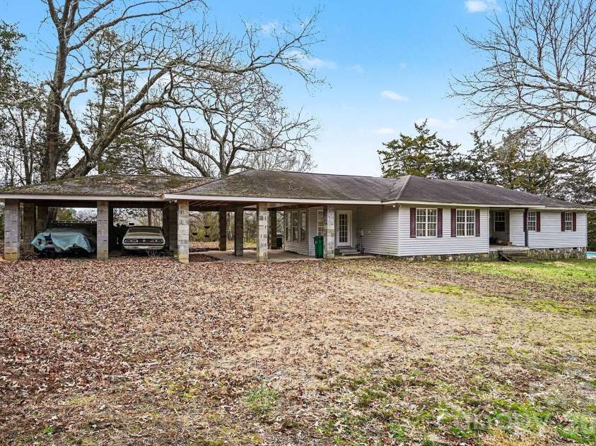 168 Jet Drive, Oakboro, NC 28129.  MLS# CAR4337519, YatesRealty ID 4796. 