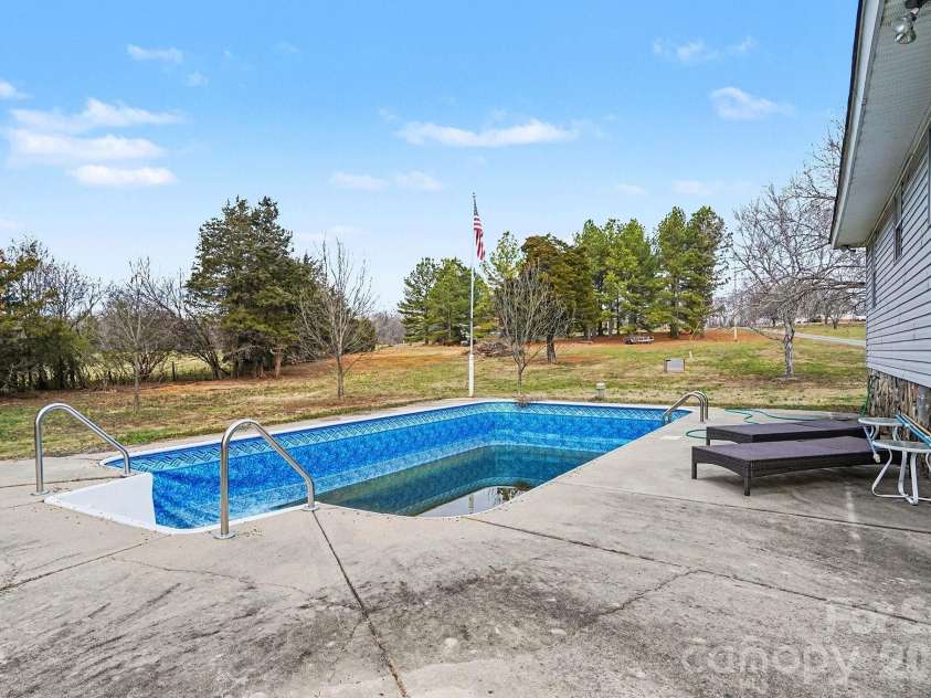 168 Jet Drive, Oakboro, NC 28129.  MLS# CAR4337519, YatesRealty ID 4796. 