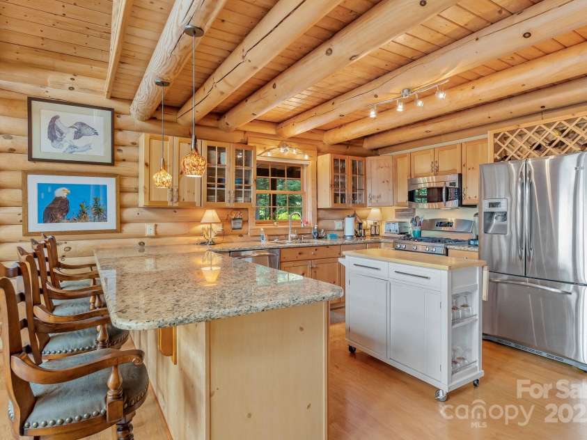 90 Forest Ridge Road, Burnsville, NC 28714.  MLS# CAR4176437, YatesRealty ID 4796. Kitchen