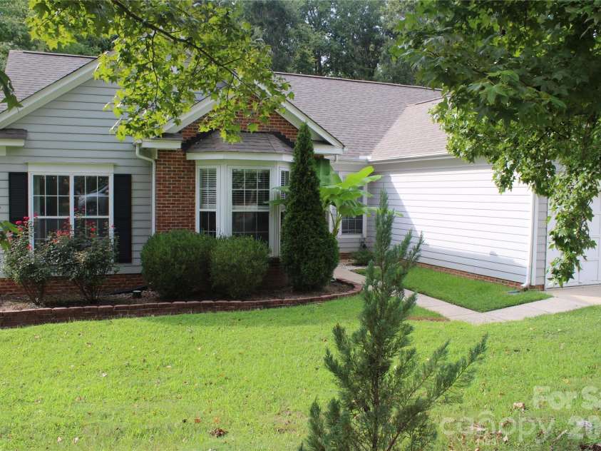 7508 Blythwood Lane, Charlotte, NC 28227.  MLS# CAR4419850, YatesRealty ID 47961. 
