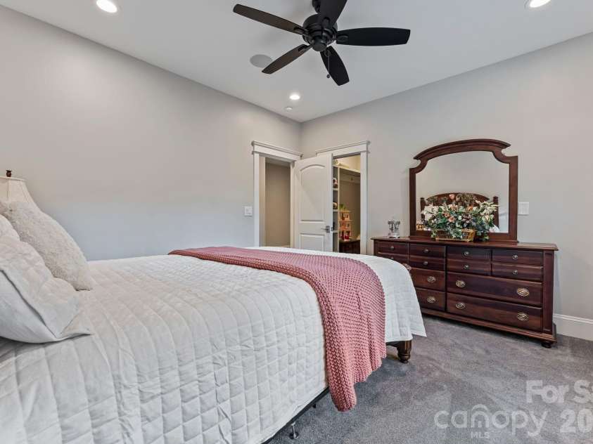 154 Emerald Creek Drive, Troutman, NC 28166.  MLS# CAR4414712, YatesRealty ID 47962. 