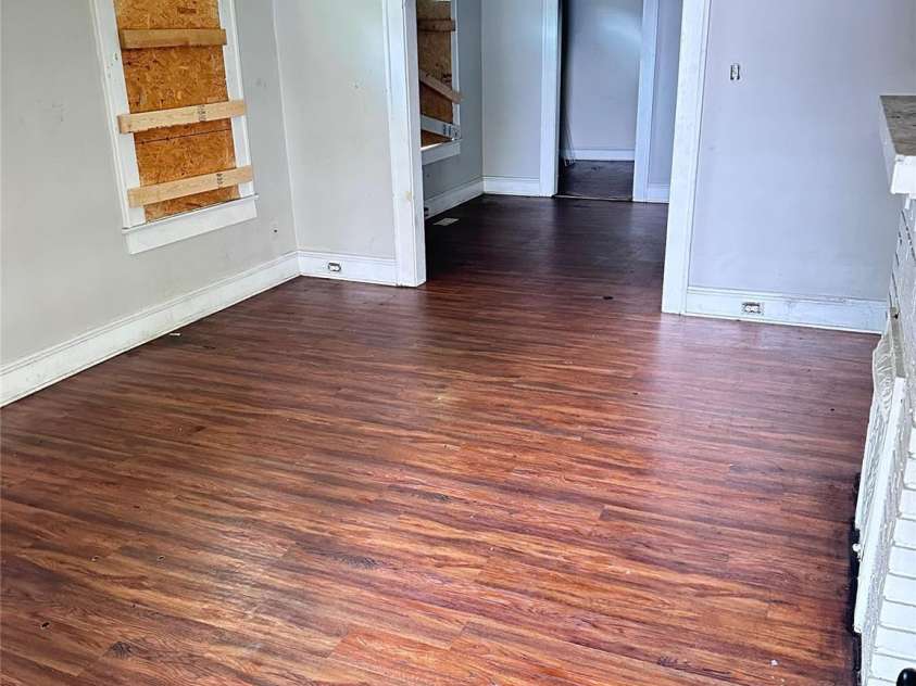 2228 Camp Greene Street, Charlotte, NC 28208.  MLS# CAR4419768, YatesRealty ID 47963. 