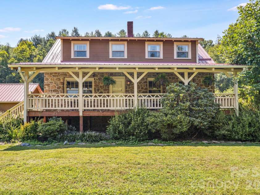58 Guntertown Road, Marshall, NC 28753.  MLS# CAR4418094, YatesRealty ID 47965. 